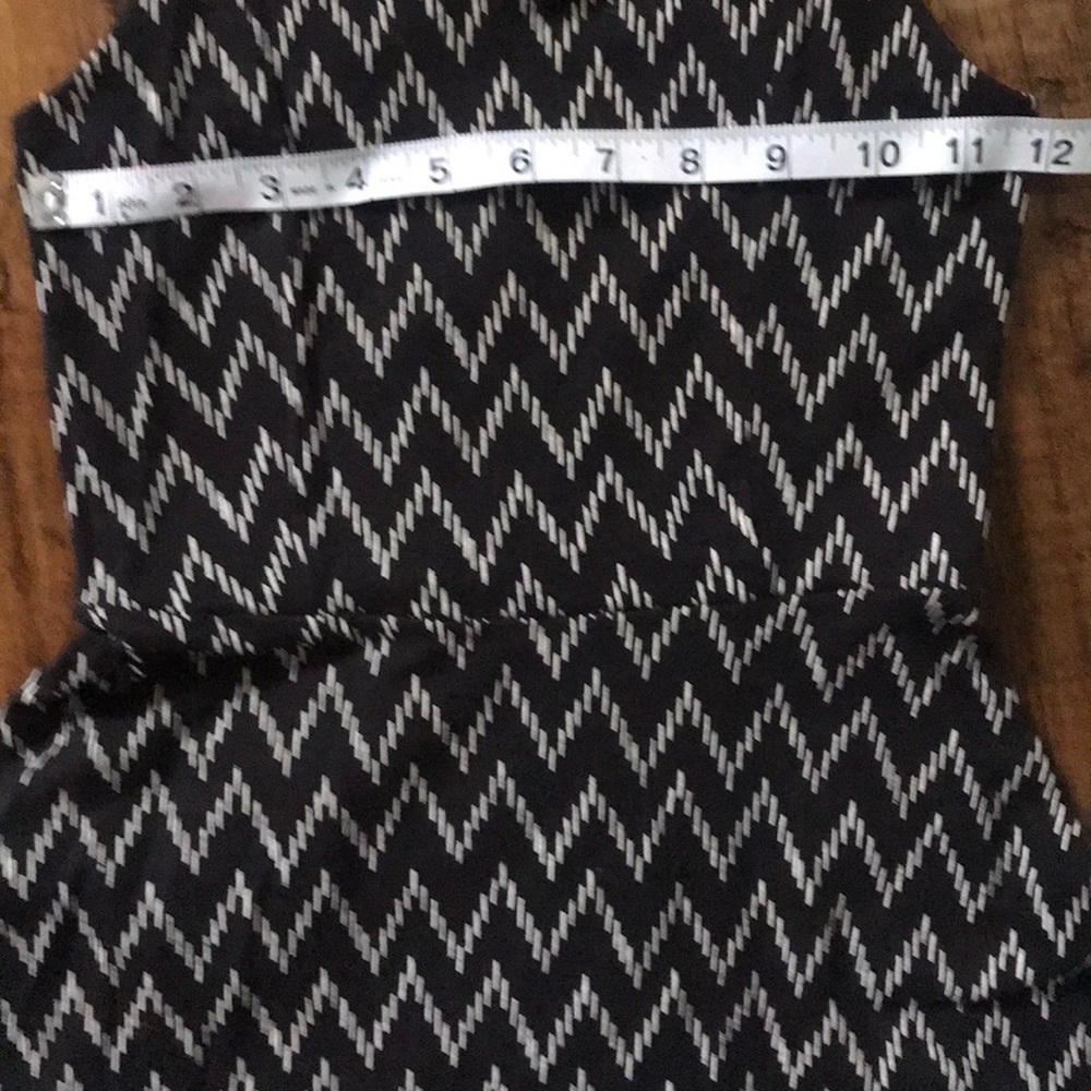 Black & white sundress ☀️ - Picture 3 of 5